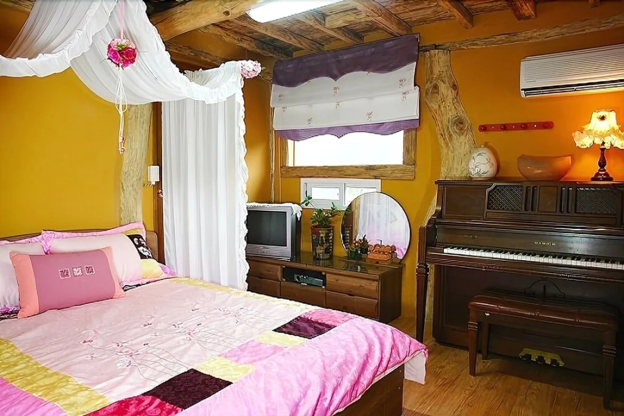 Buan Bbalgan Jibung Pension