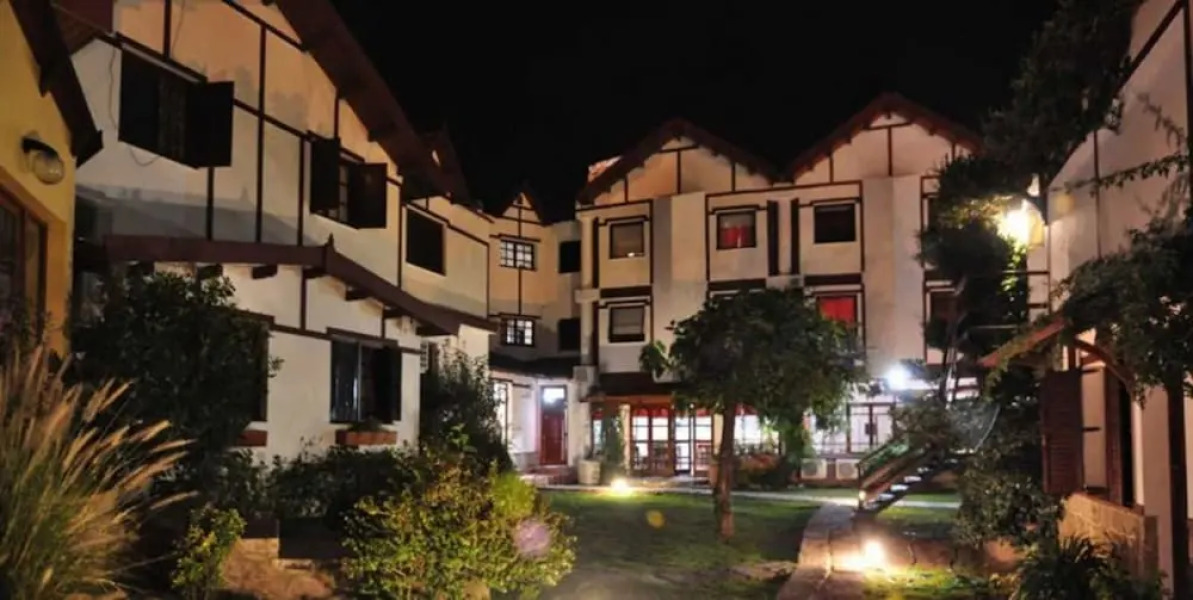 Hostal L' Hirondelle