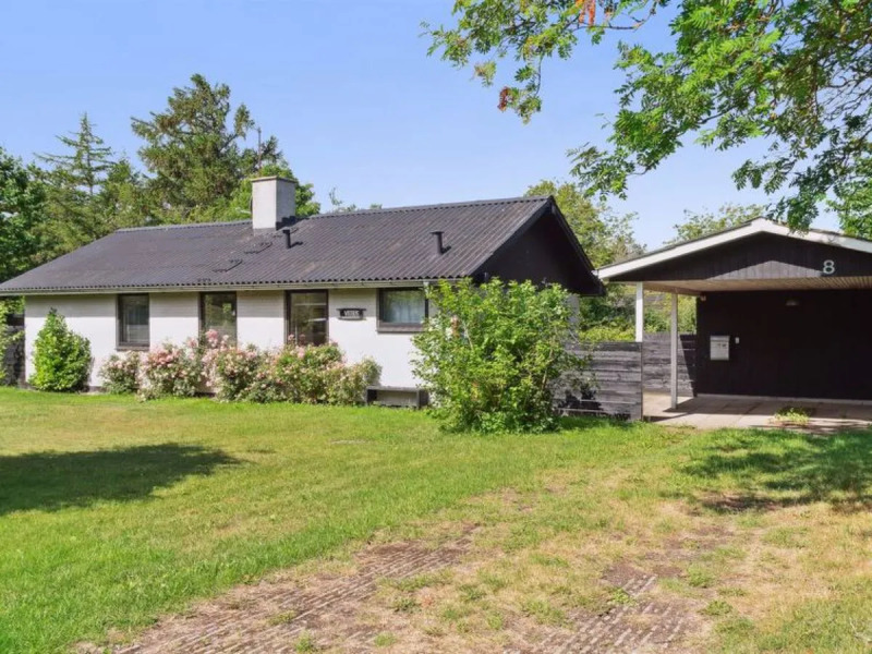 "Niglæs" - 400m to the inlet in Sealand