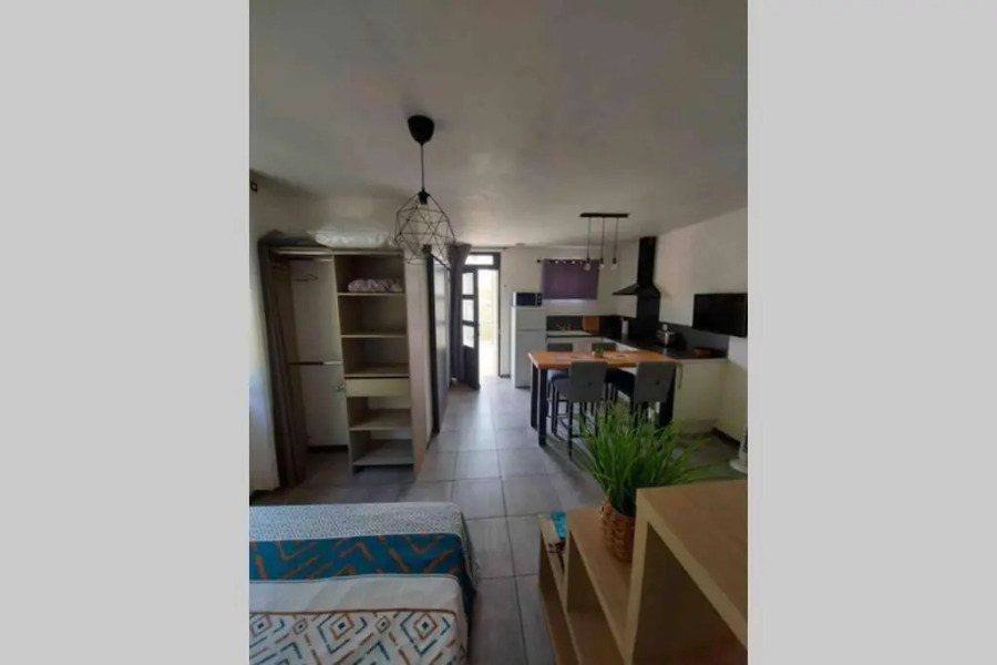 Location Studio Entre Garrigue Et Mer