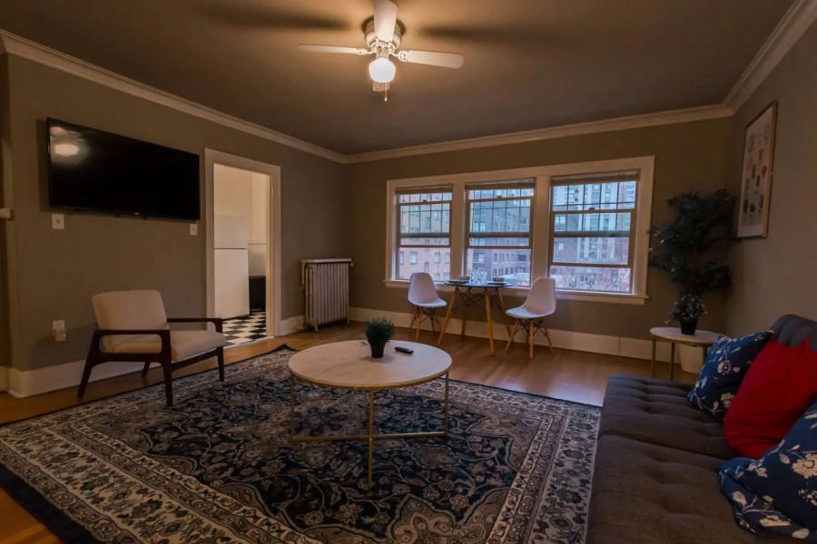 Downtown Historic Condo With Long Term Stay Discounts!