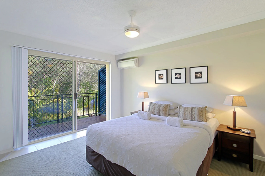 Sea Breeze on Main Beach