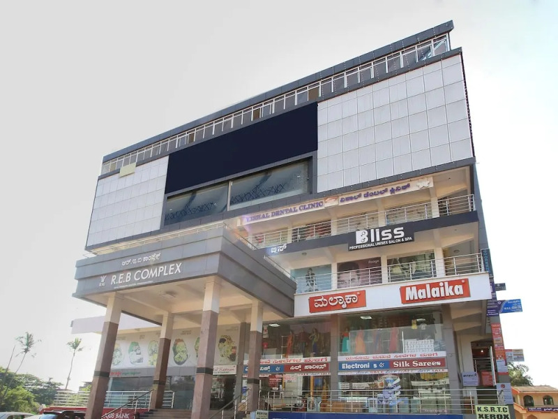 OYO 7039 Heramba Comforts