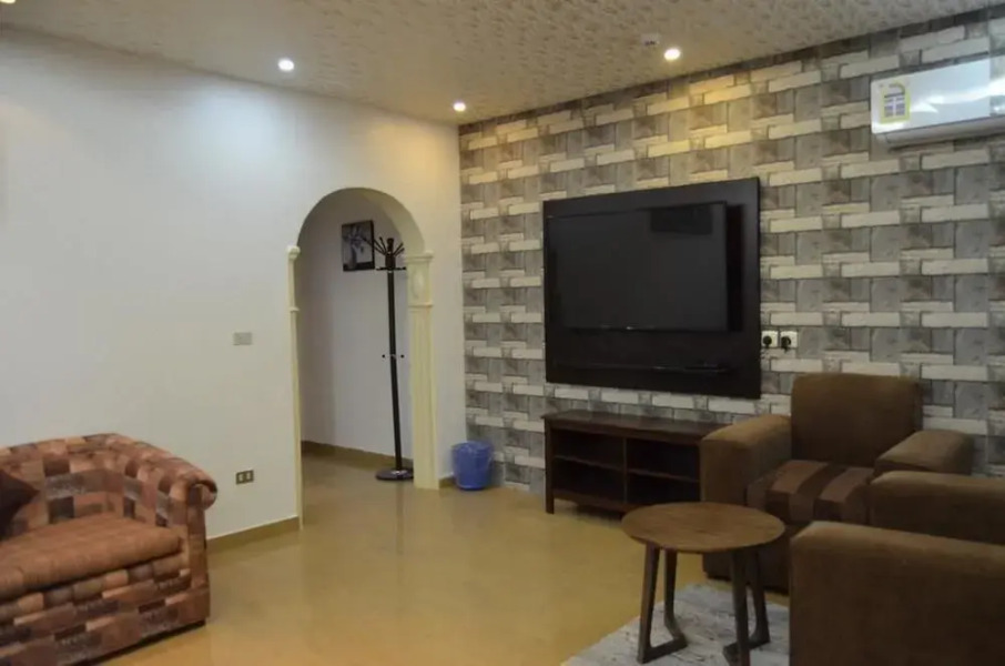 Al Dana Plaza Villas