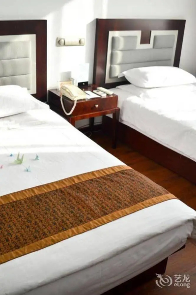 Qianyuan Jingyang Hotel