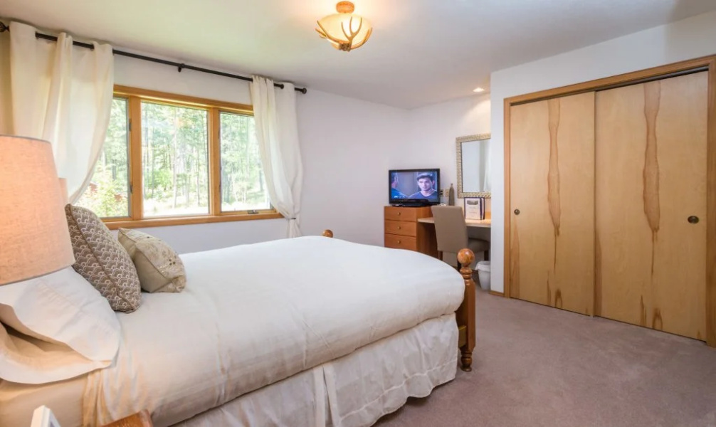 Meadow Lake View Bed and Breakfast