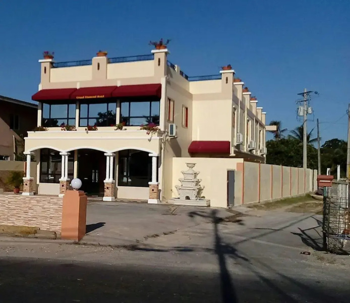 Grand Diamond Hotel Suites Trinidad