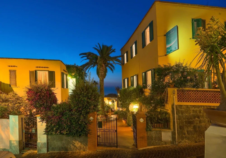 Hotel Pensione Monti