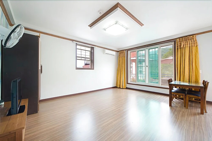 Danyang Countryside Path in Forest Pension