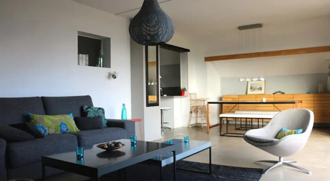 Maison du Lac dAnnecy