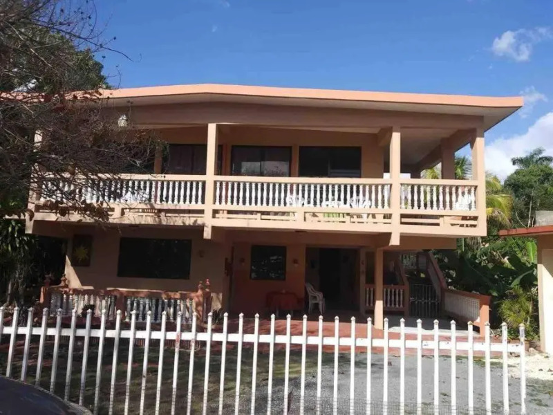 Brisas Del Mar 1/1 Front Beach Apartment