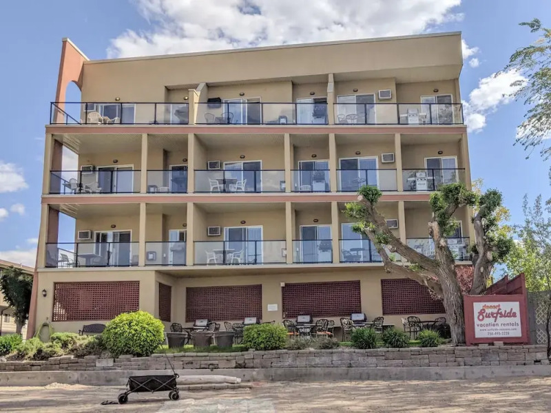 Desert Surfside Waterfront Accommodations