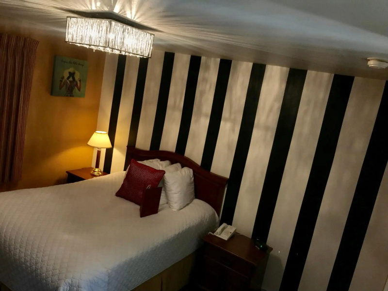 Chardonnay Lodge