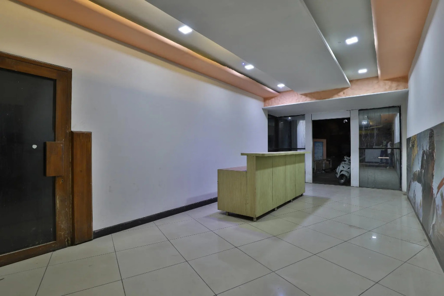 SPOT ON 39918 Hotel Pakas