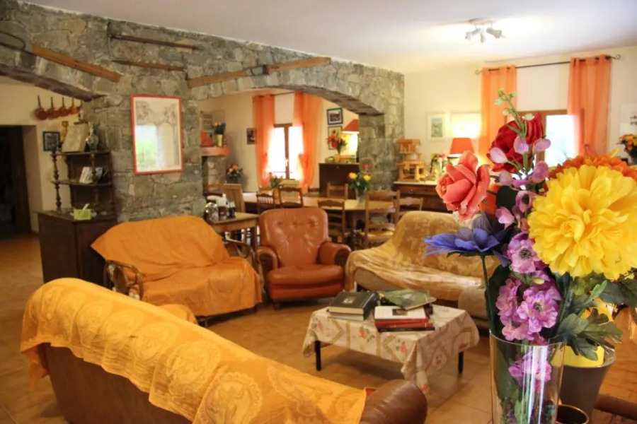 CHAMBRE DHÔTE "Chez Antoinette et Charles"