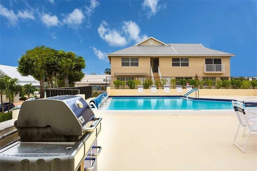 Island Beach Club Apartment 8751-304