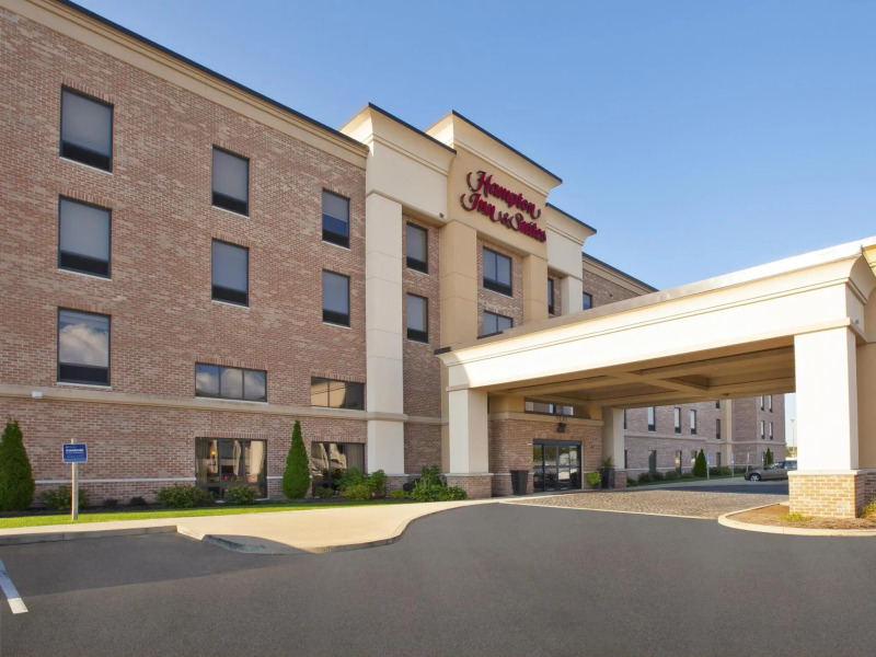 Hampton Inn & Suites Elyria