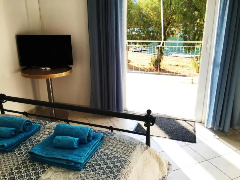 Spacious Sea Front Apartment - Porto Bouffalo - Evia