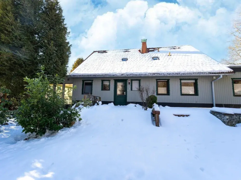 Forest Villa With Sauna