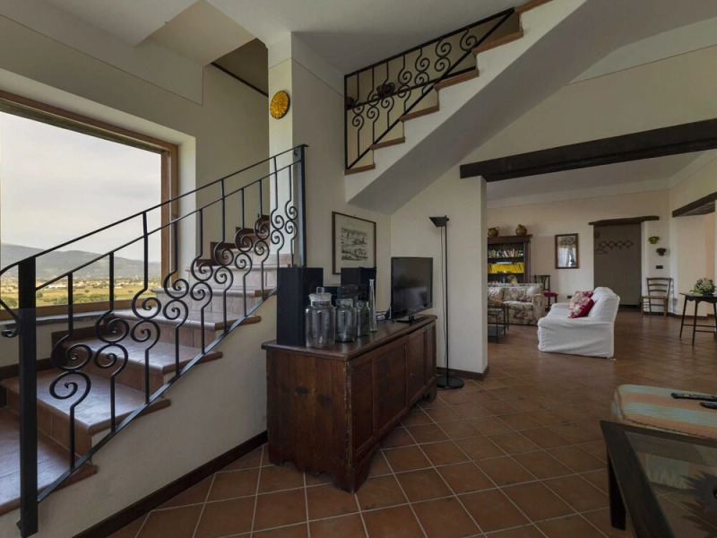 Classic Villa for Family With Pets