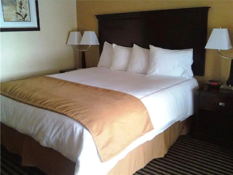 Howards On The River