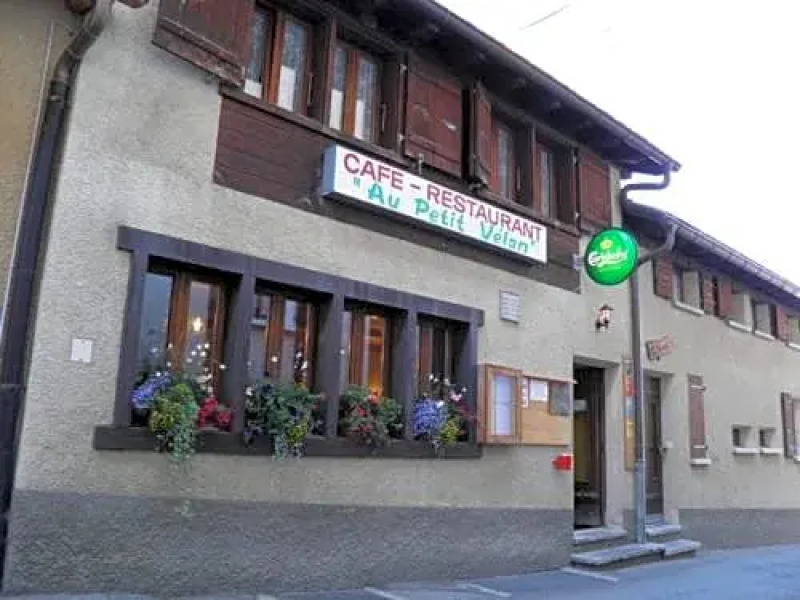 Hostel Petit Velan