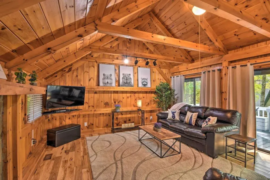 Modern Mountain Cabin w/ Resort-style Amenities!