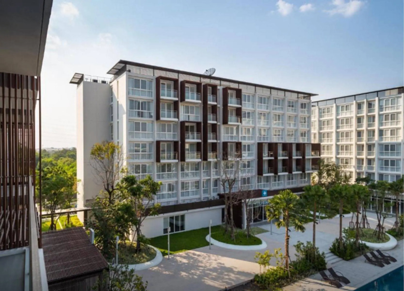 The Idle Hotel and Residence