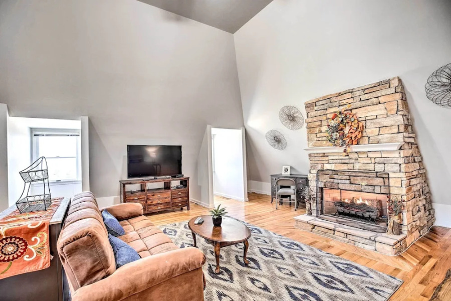 Lake Allatoona Area Studio w/ Pool and Views!