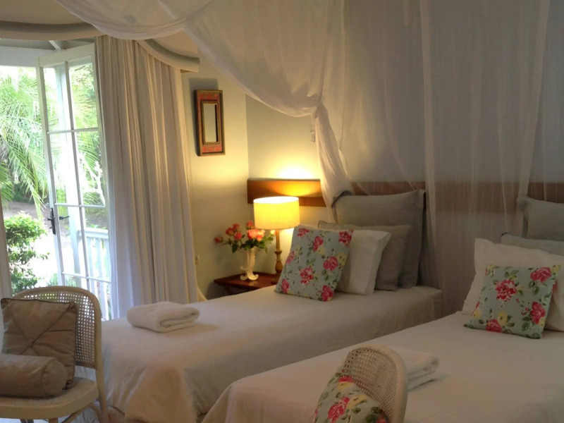 Noosa Valley Manor B&B Retreat