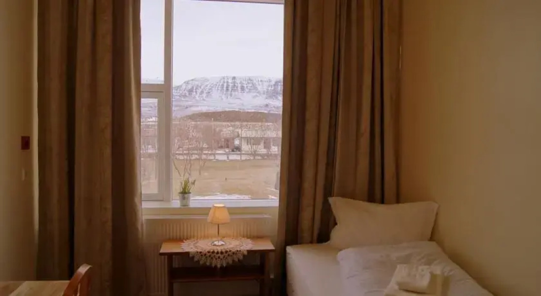 Guesthouse Steinsstadir