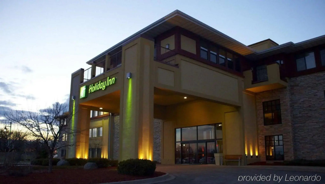 Holiday Inn Pewaukee - Milwaukee West by IHG