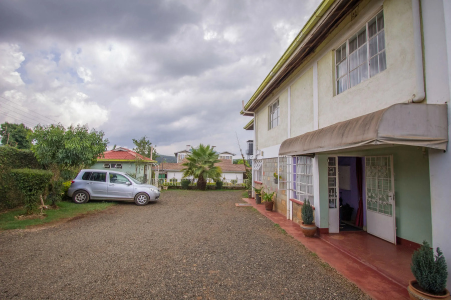 Ivys Inn Guest House