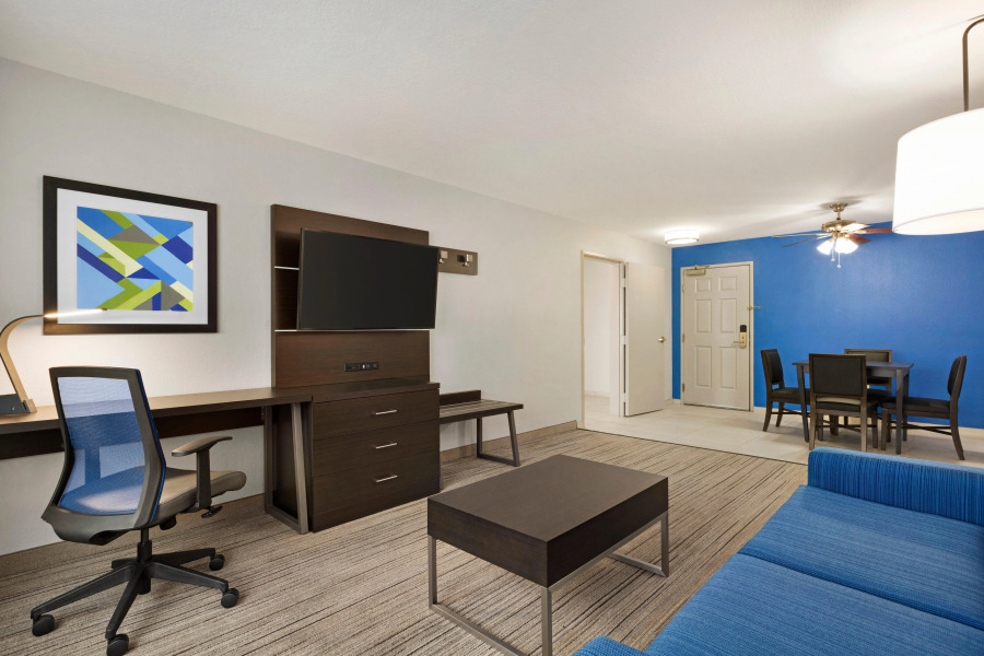 Holiday Inn Express Sarasota East - I-75 by IHG