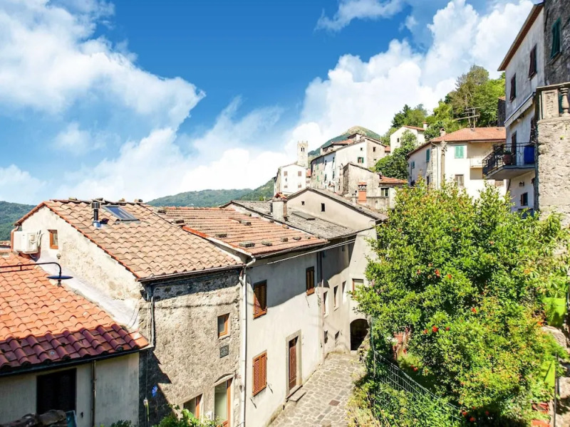 Farmhouse in Casoli Near Ski Slopes