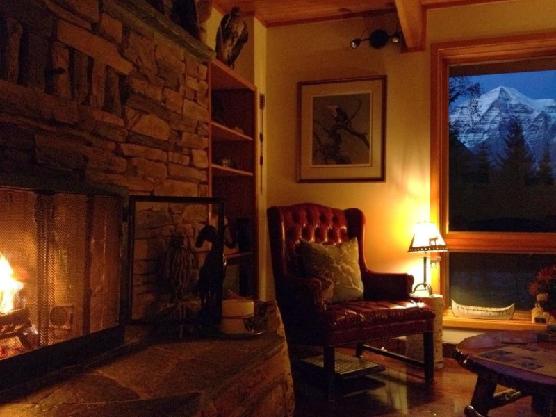 Mount Robson Mountain River Lodge