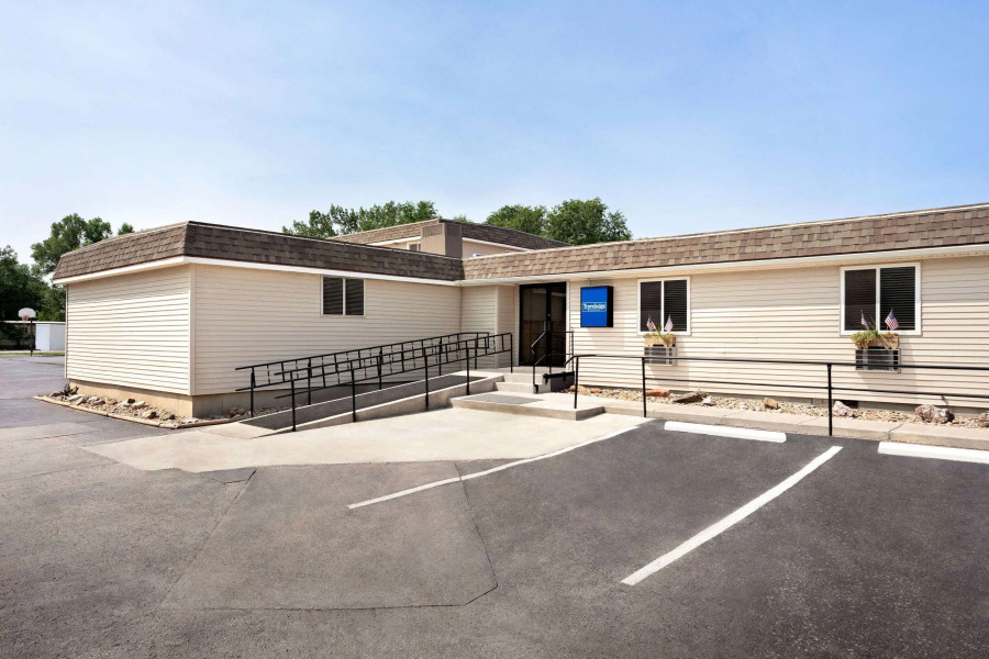 Travelodge by Wyndham Edgemont