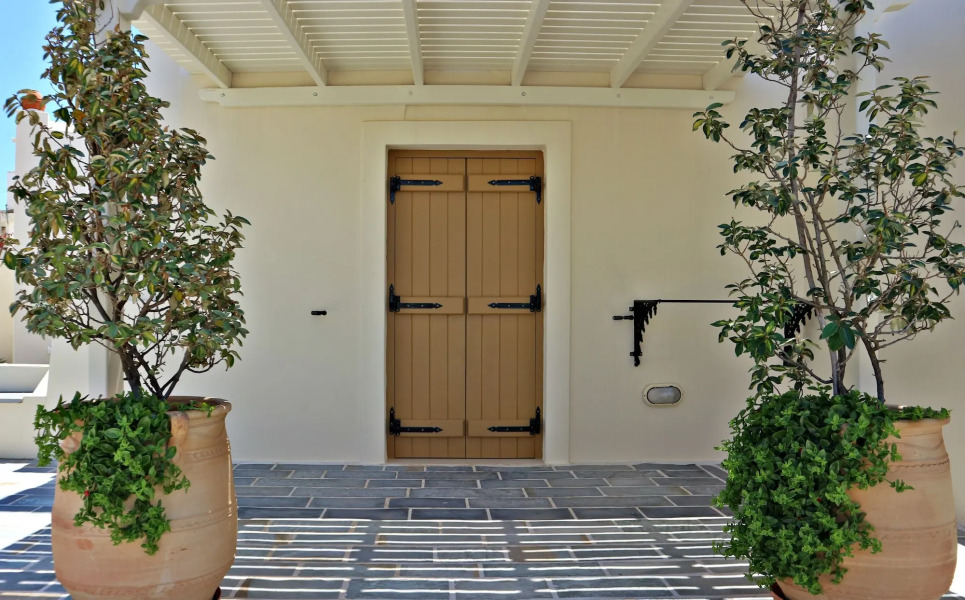 Proteas Hotel & Suites