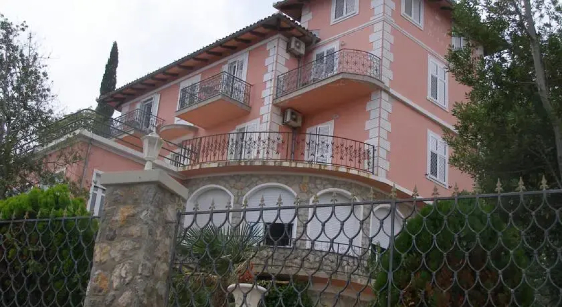 Villa Biser