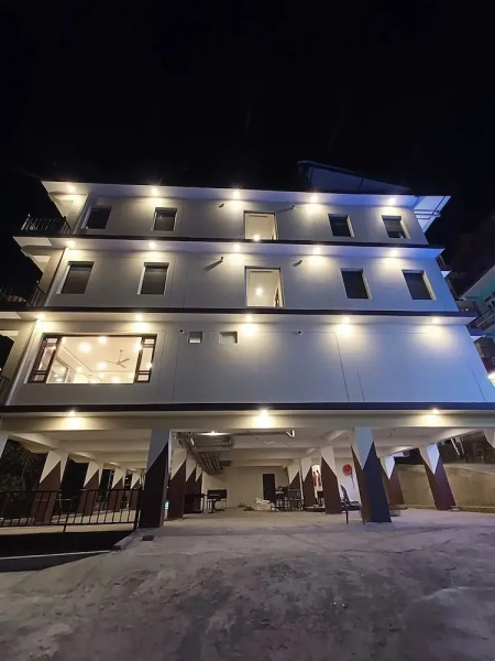 Hotel Luxeevista By Navodayans