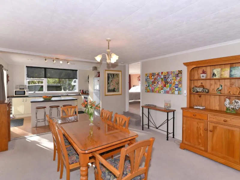 Mahakipawa Hideaway - Marlborough Sounds Holiday Home