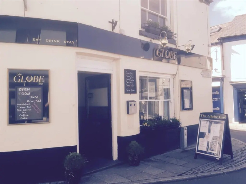 The Globe Inn