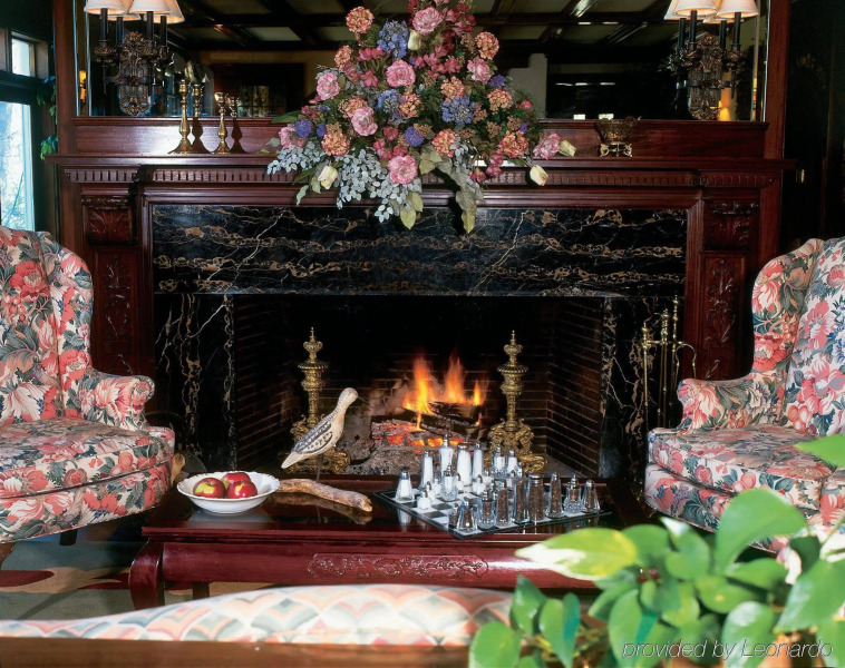 The Manor On Golden Pond