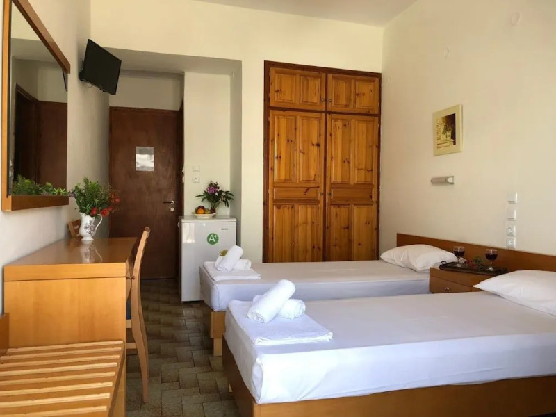 Main Guest House Skiathos