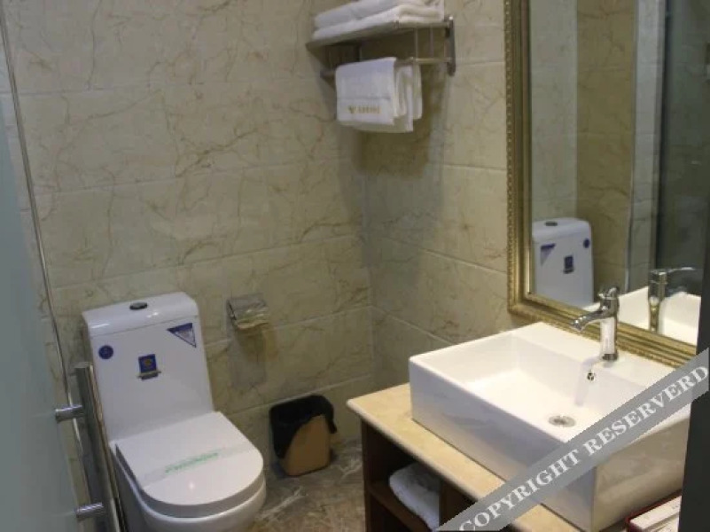 Linhome Business Hotel