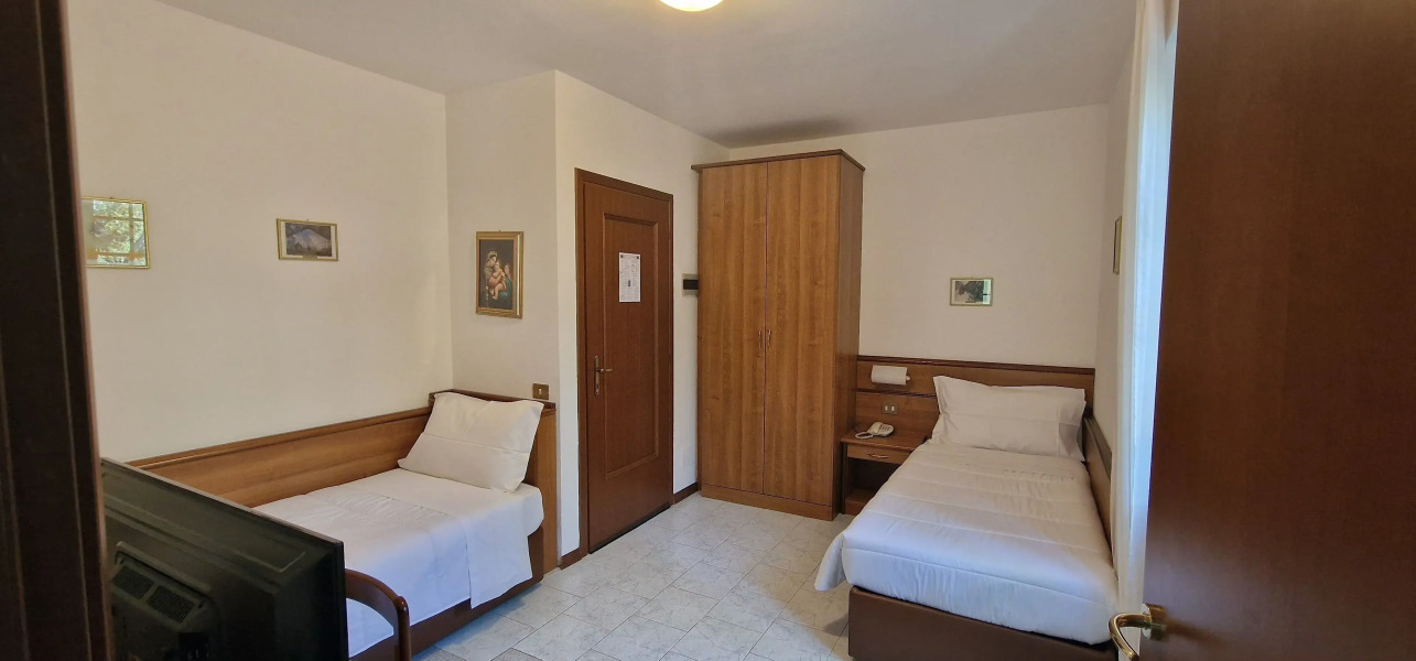 Hotel Montegrino Lakeview