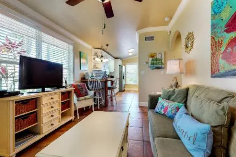 Palm Isle 3204 by RedAwning