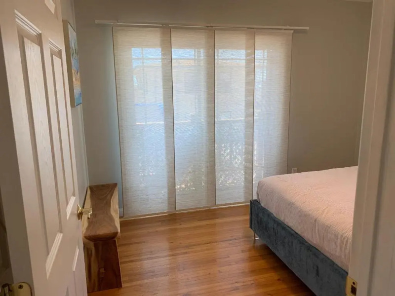 Rustling Leaves 2bd/1 ba Upstairs Parking/Laundry