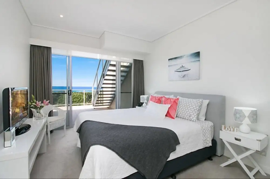 Luxury Bale Penthouse & Jacuzzi Spa 1328 North Culture