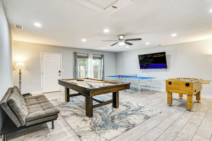 2 Mi to Lake: Home w/ Game Room, Pool & Fast Wifi!